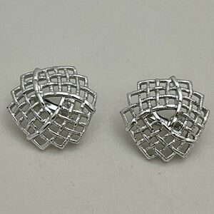 Vintage 1973 Sarah Coventry Silver Mesh Trellis Clip On Earrings